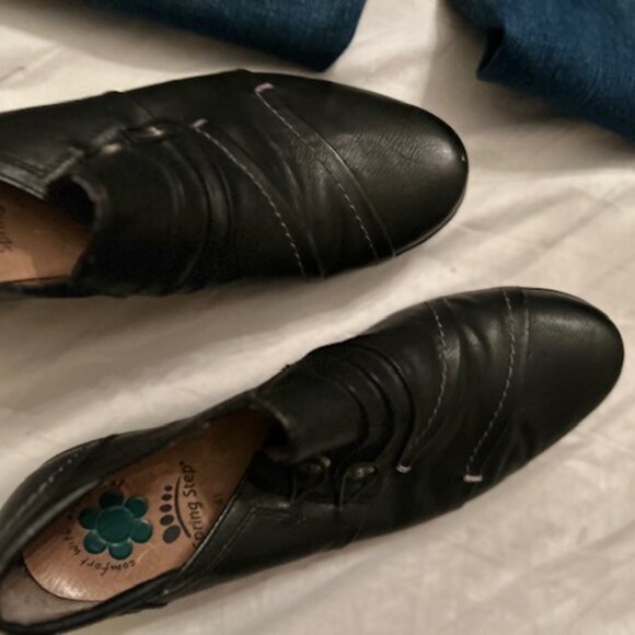 Europeans size 41  womens black   leather shoes spring step 91/2 casual dress - Picture 3 of 6